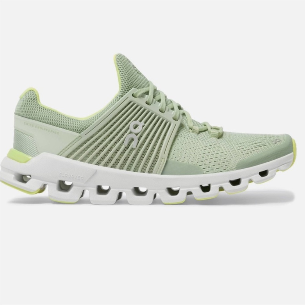 On cloud Cloudswift Green Tennis Shoes